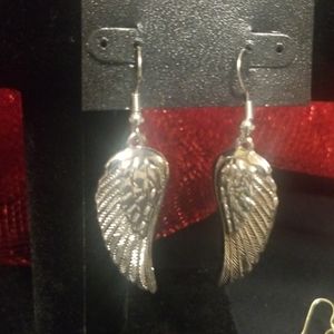 Beautiful Earrings @ GREAT Price